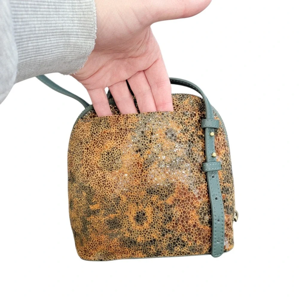 HOBO INTERNATIONAL Nash Small Crossbody Eternal Garden Tassel Bag‎ Purse Boho